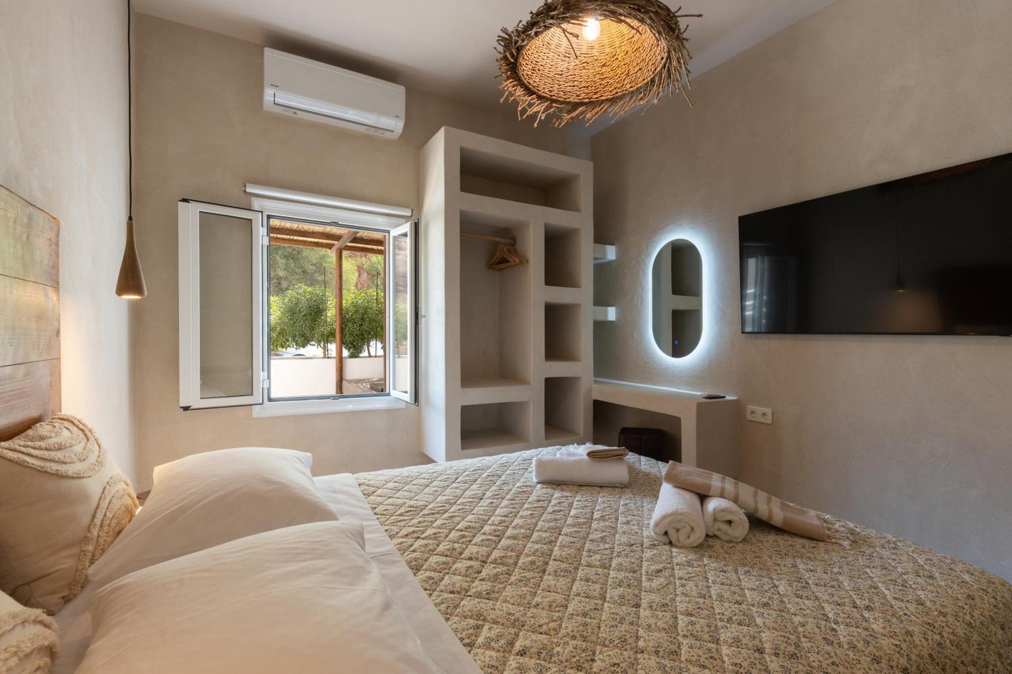 Krios Luxury Suites Krotiri Exterior photo